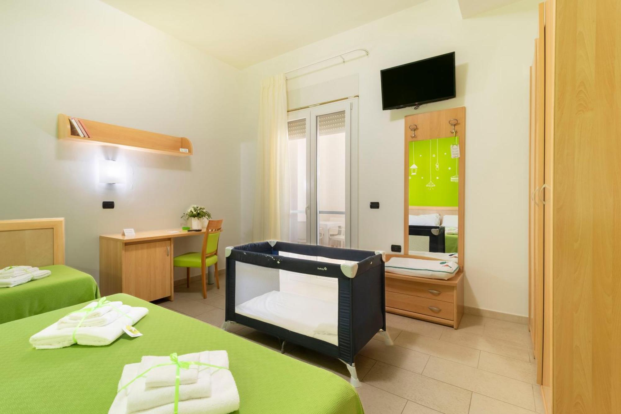Marini Hotel B&B Lido Marini Extérieur photo