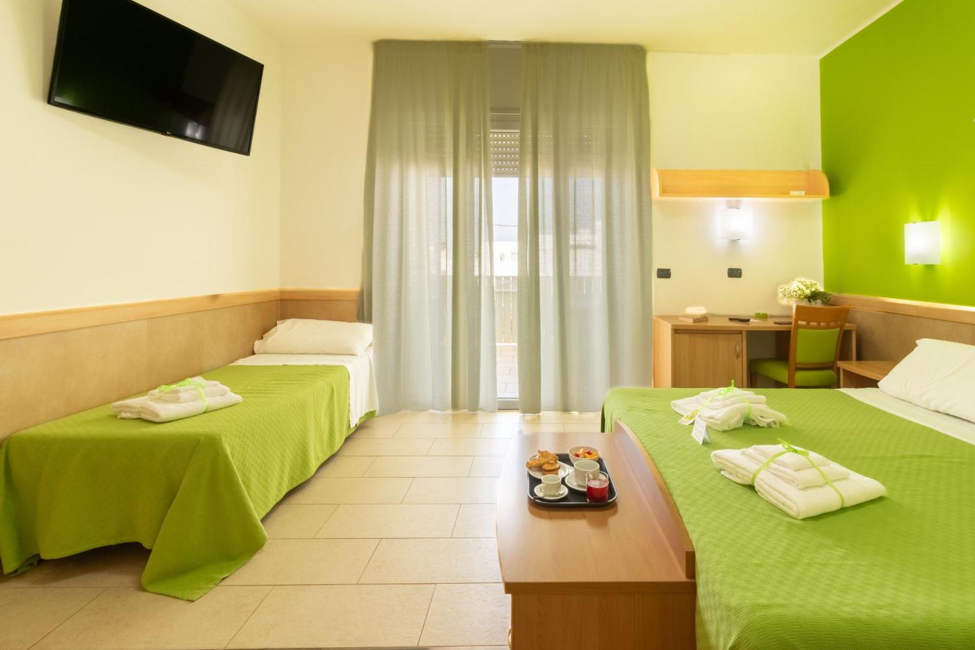 Marini Hotel B&B Lido Marini Extérieur photo