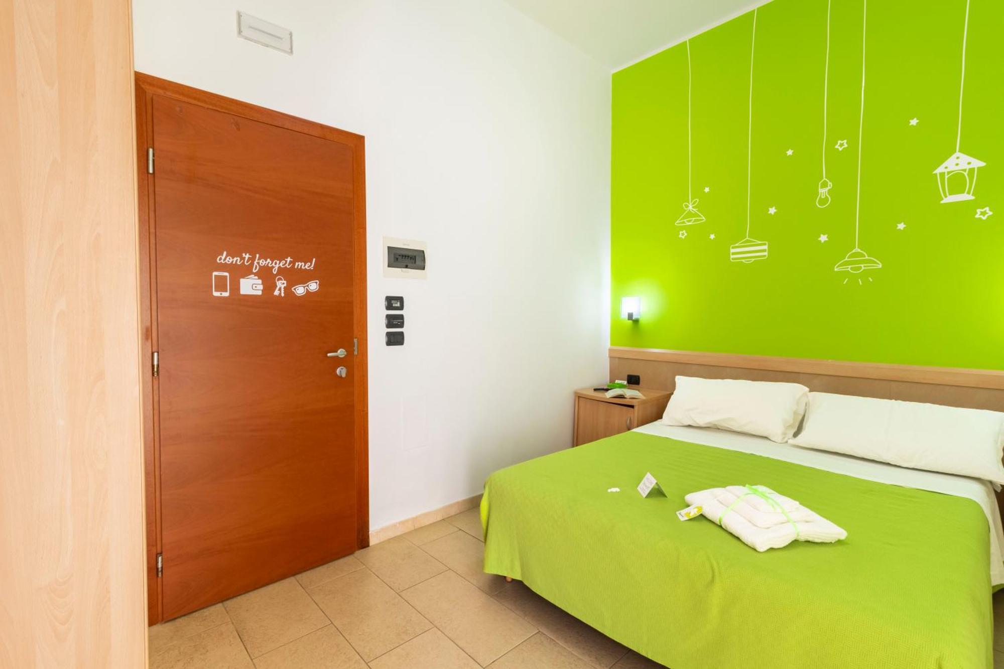Marini Hotel B&B Lido Marini Extérieur photo